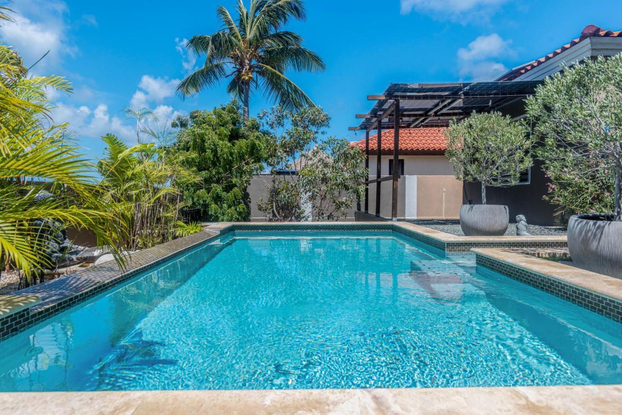Lama Y Solo Unique Private Room Walking Distance To The Beach Palm Beach Exteriér fotografie