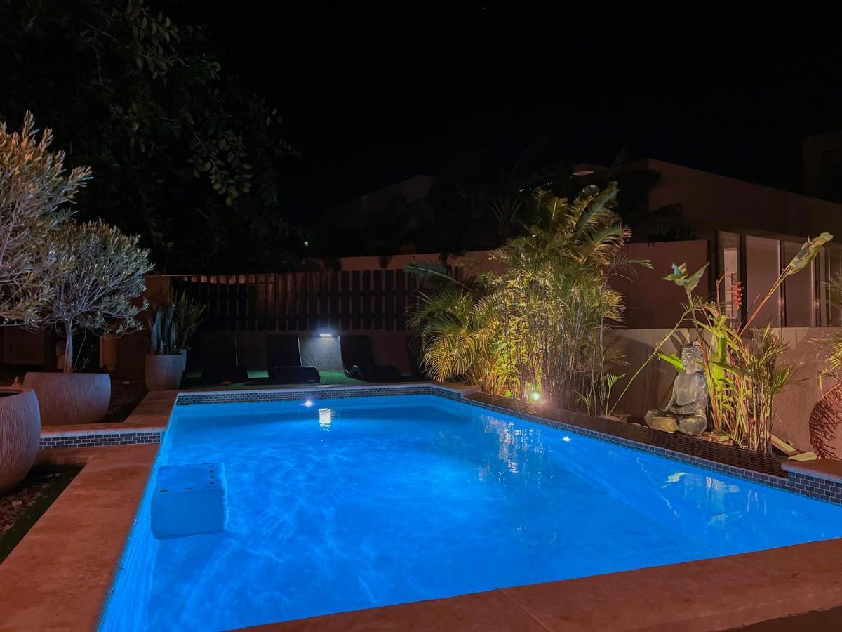 Lama Y Solo Unique Private Room Walking Distance To The Beach Palm Beach Exteriér fotografie