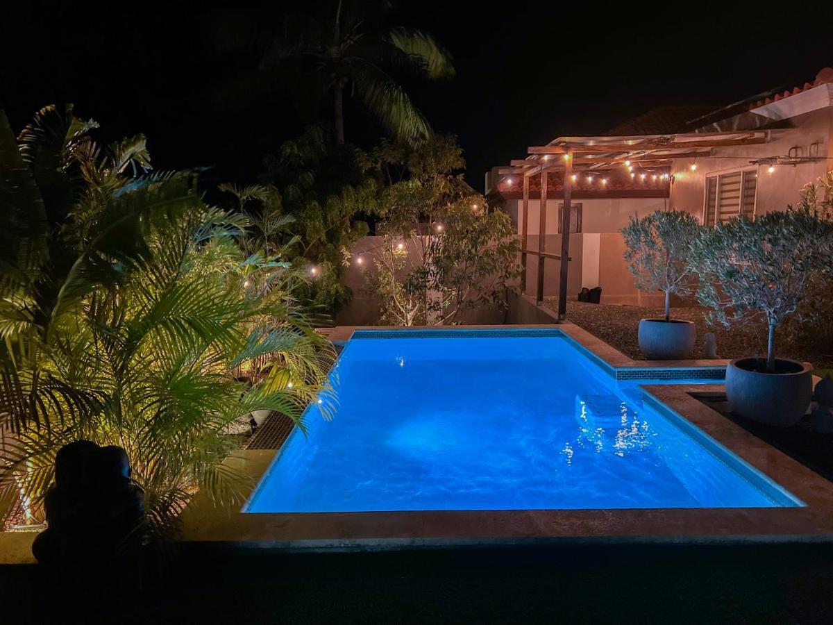 Lama Y Solo Unique Private Room Walking Distance To The Beach Palm Beach Exteriér fotografie